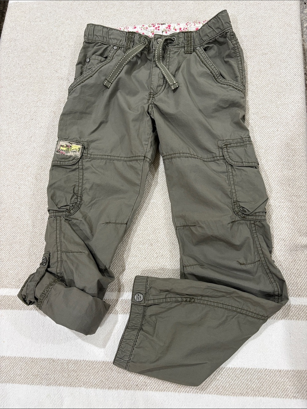 H&M Green Cargo Style Pants Roll-Up Many Pockets Sz 9-10Y